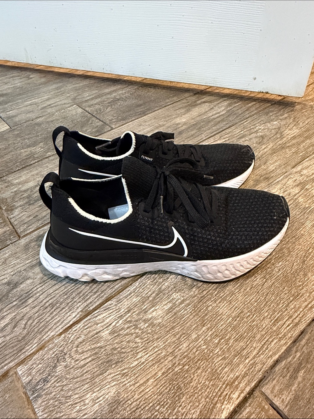 Nike react infinity run running shoes Women’s size 10